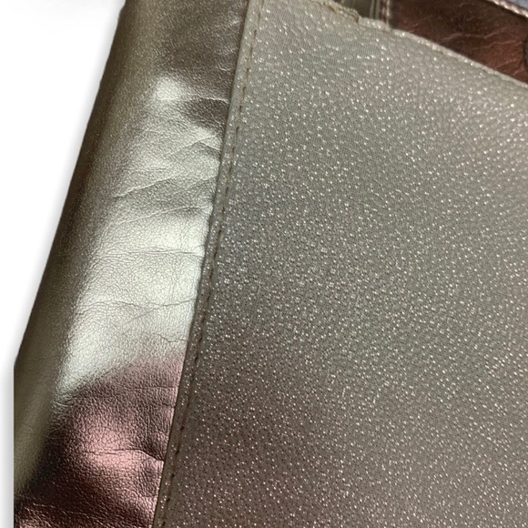 JESSICA SIMPSON GOLD TOTE BAG - Picture 7 of 8